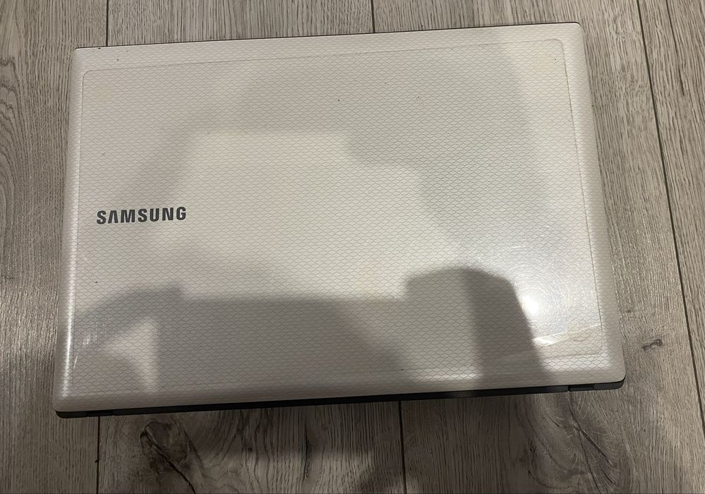 Ноутбук самсунг R430