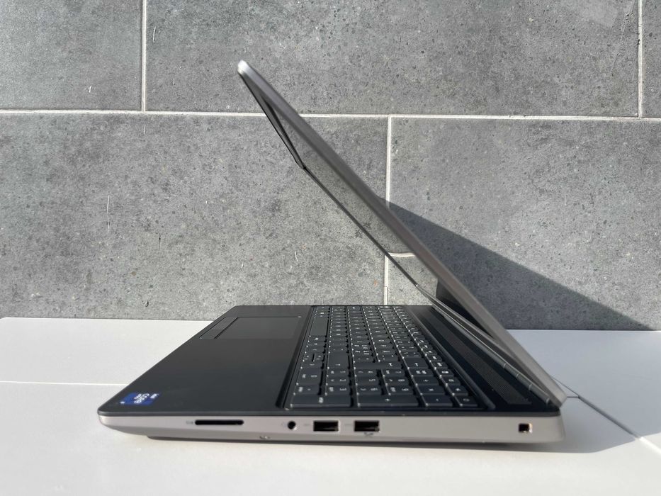 Dell Precision 7560/i9-11950H/64Gb/1Tb M2/15.6" IPS/RTX A5000 (16Gb)