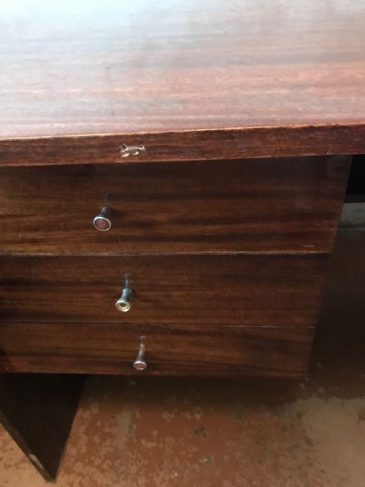 Стіл письмовий б/у