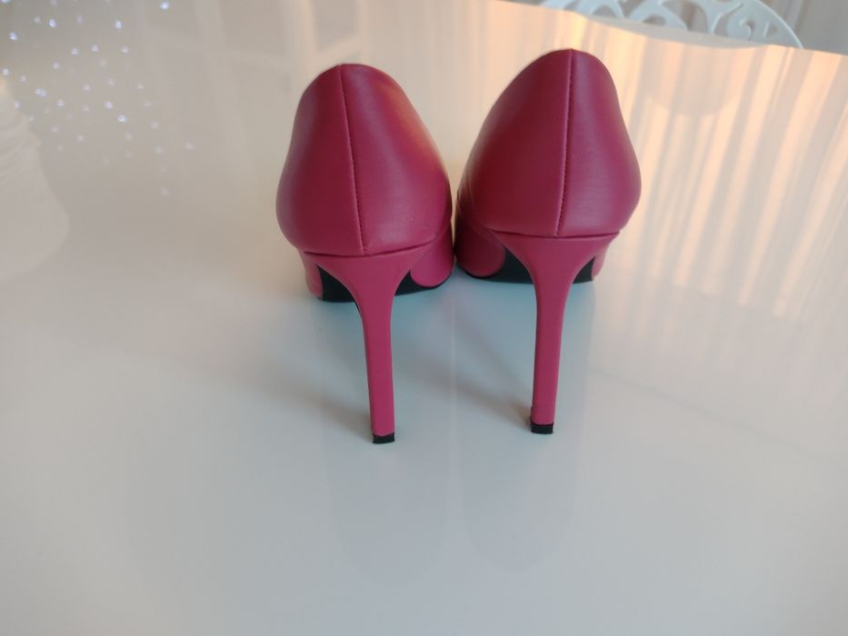 Szpilki Reserved fuksja