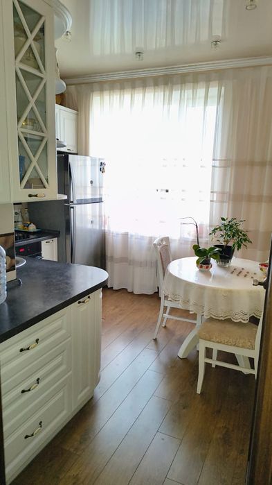 3 комнатная Сталинка с евроремонтом на Пионере. Без комиссии.