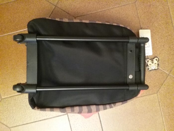 Mochila / Trolley para criança novo nunca usado