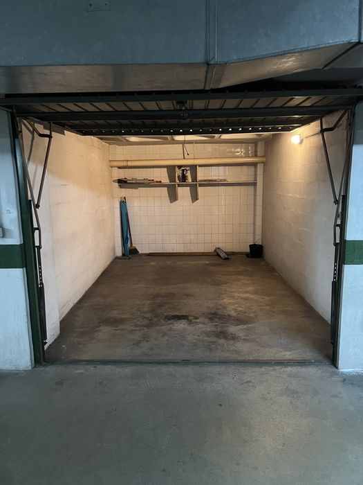 Alugo Garagem Queluz