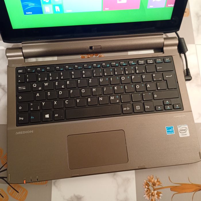 Notebook Medion Akoya P2214T