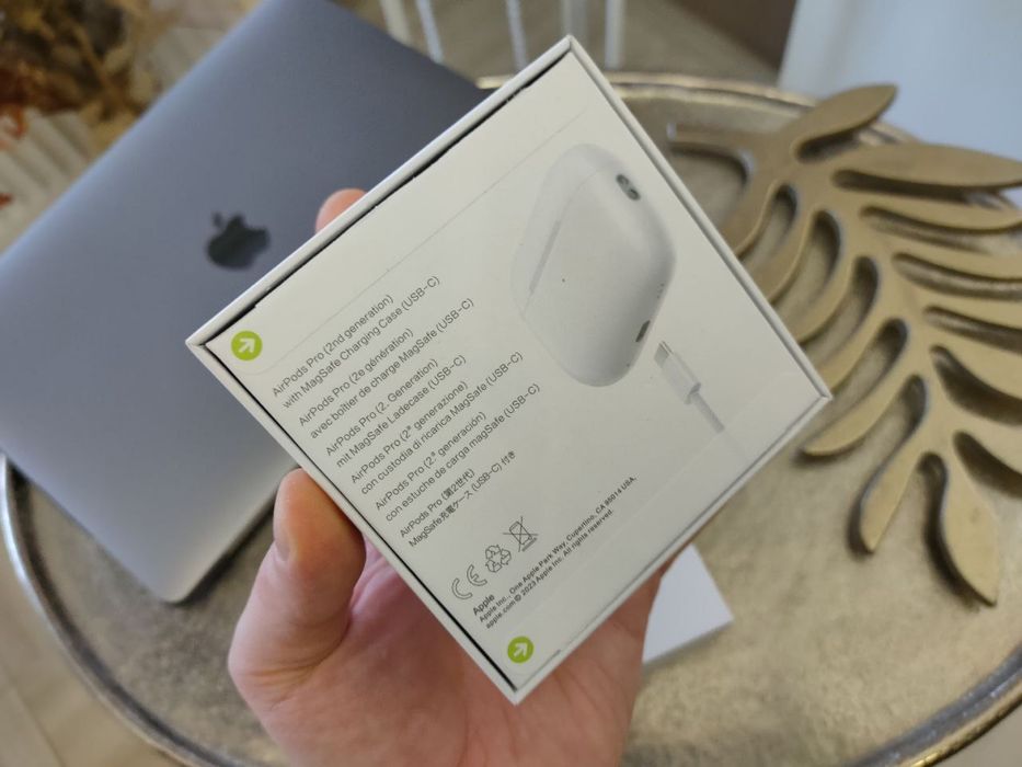 Новинка AirPods Pro 2