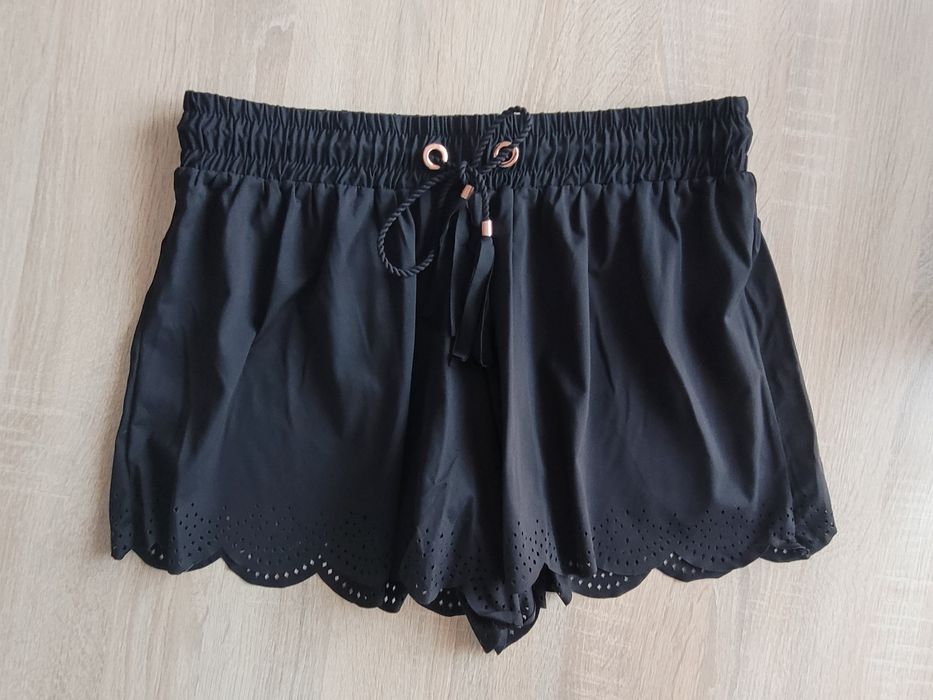 Spodenki ażurowe Reserved