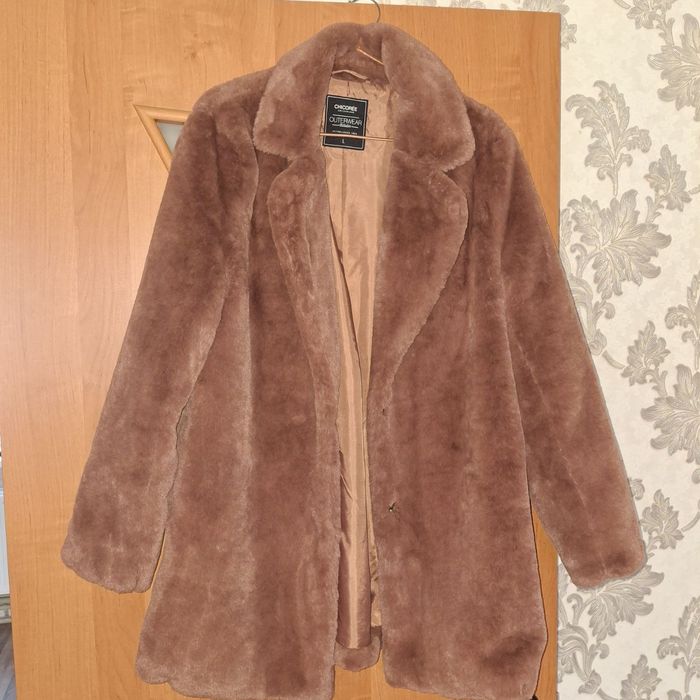 Коричнева штучна хутряна шубка