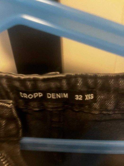 Spodenki jeansowe Cropp XS 32 czarne motylki shorty