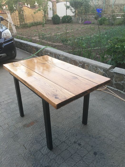 Продам стіл з дуба розміром 120*65