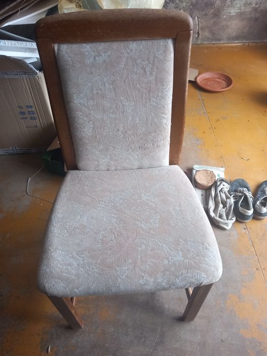 Krzesła dębowe 4 sztuki