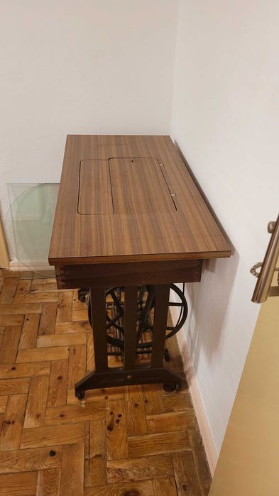 Mesa de costura Alfa