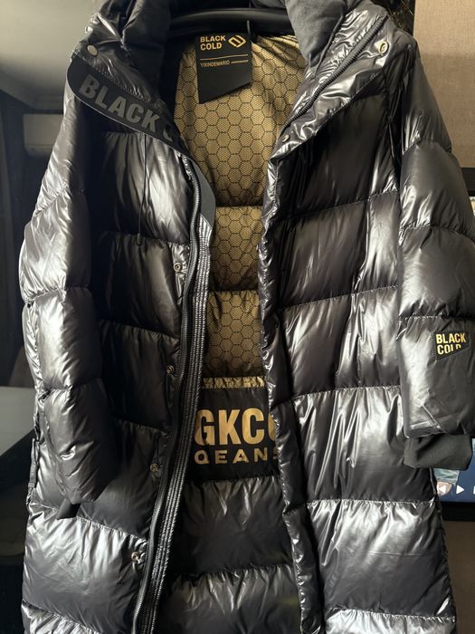 Зимовий пуховик