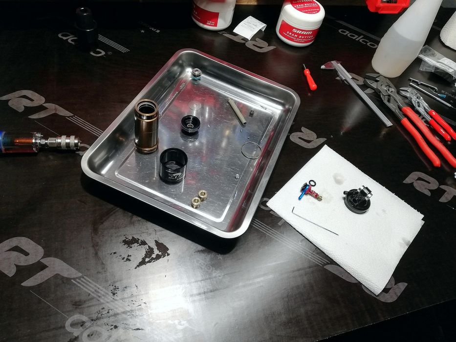 Serwis regeneracja damperów amortyzatorów widelców