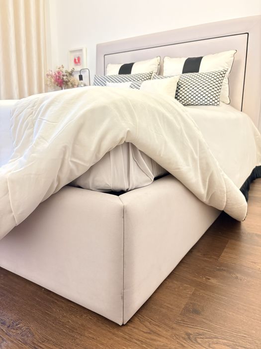 Cama de casal Laskasas
