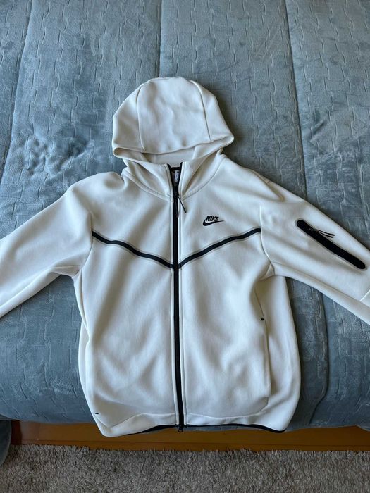Casaco Nike Tech Fleece