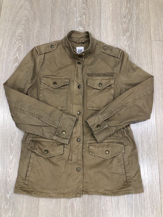 Куртка женская Gap