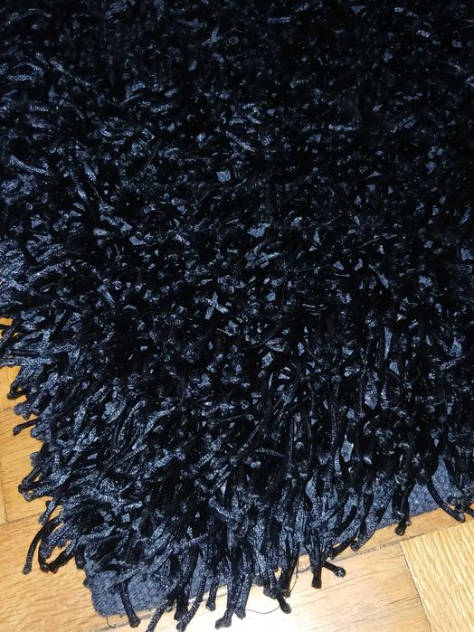 Tapete preto 1,68 x 1,16 metros
