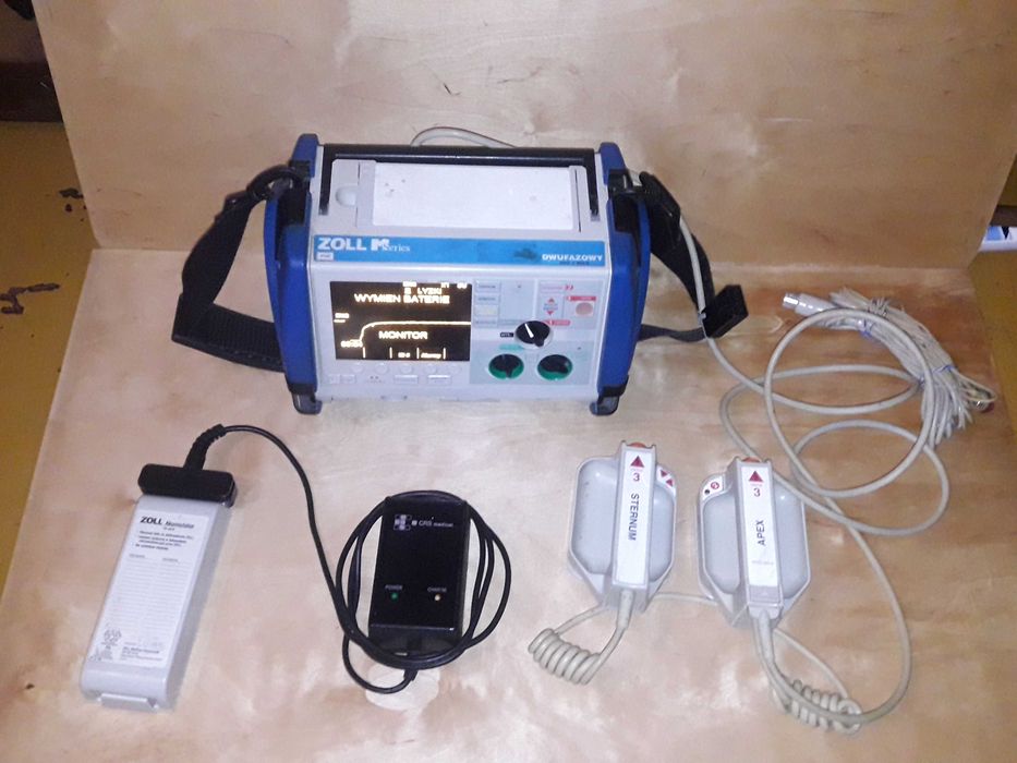 DEFIBRYLATOR DWUFAZOWY ZOLL M SERIES - uszkodzony
