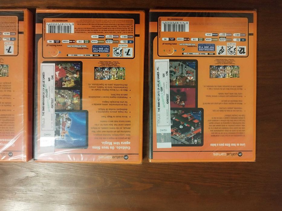 Vendo lote de 3 expansões de The Sims  para PC (CD-ROM) Selados