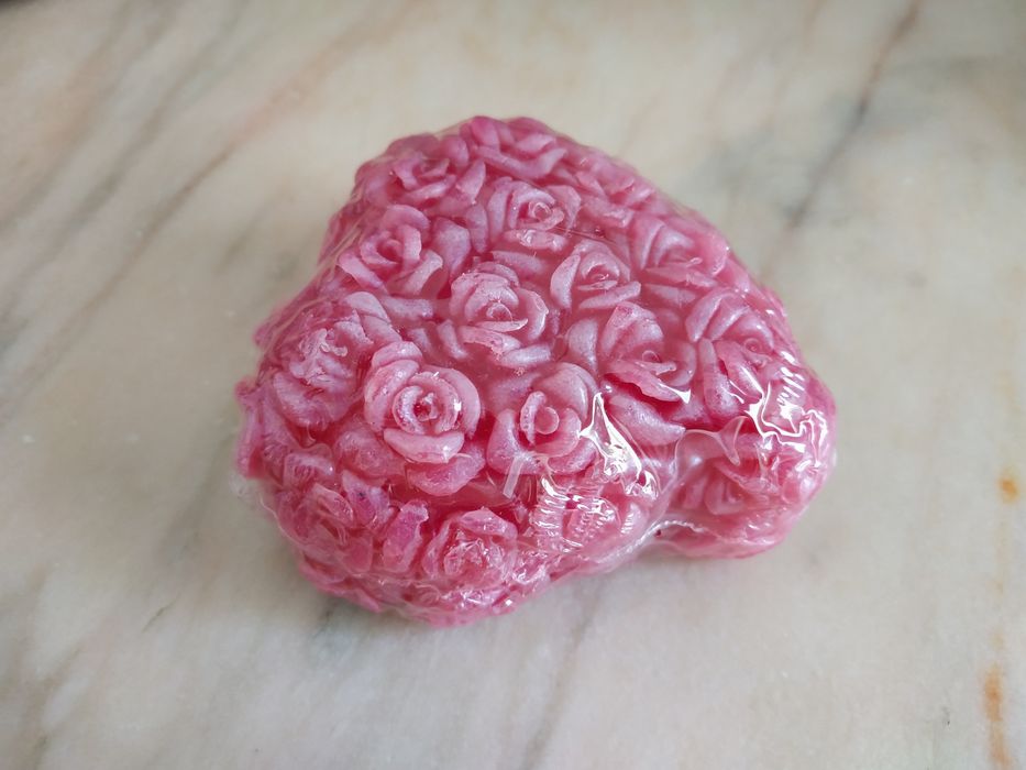 Sabonete coração rosas