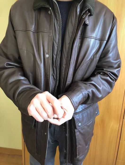 Casaco Homem em pele Massimo Dutti