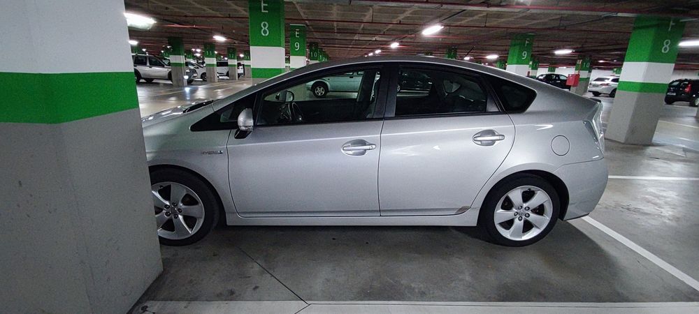 Toyota prius 3G 2011 c/android auto