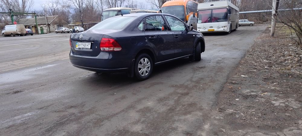 Продам Фольксваген поло стан нового авто