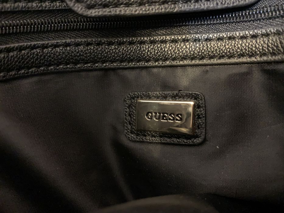 Torebka GUESS na ramię