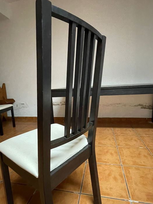 Mesa de jantar extensível com cadeiras