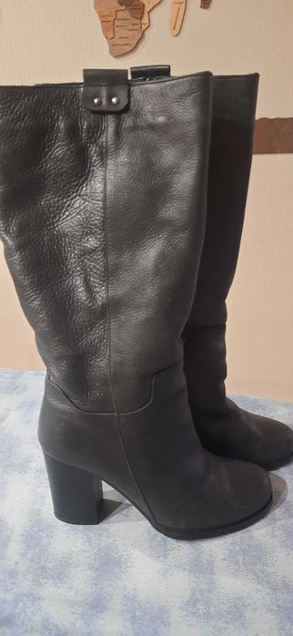 Зимові жіночі чоботи