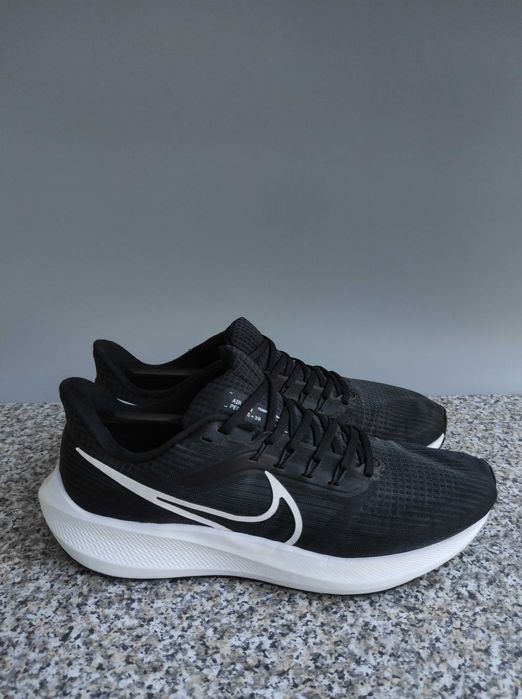 Кросівки бігові Nike Pegasus 39