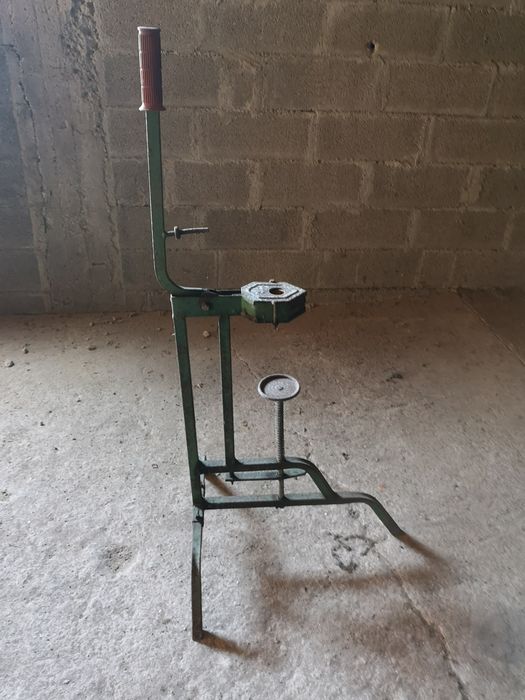 Máquina de engarrafar vinho