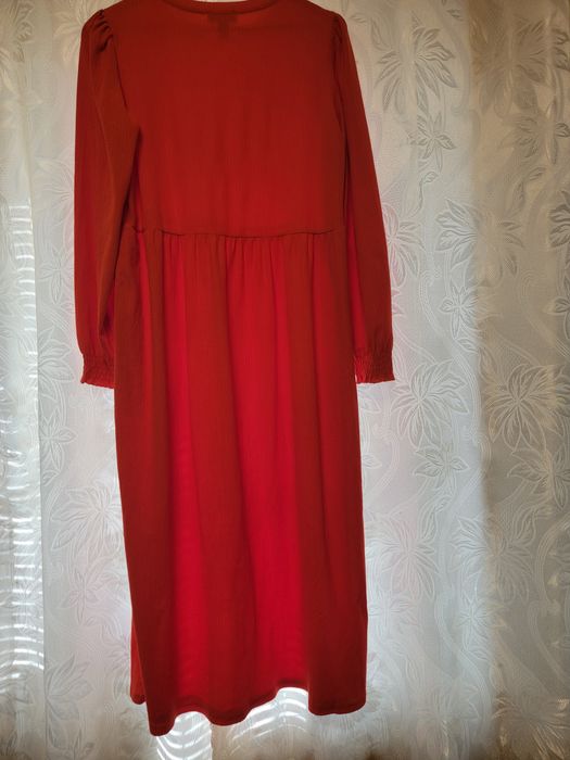 Продам женские платья