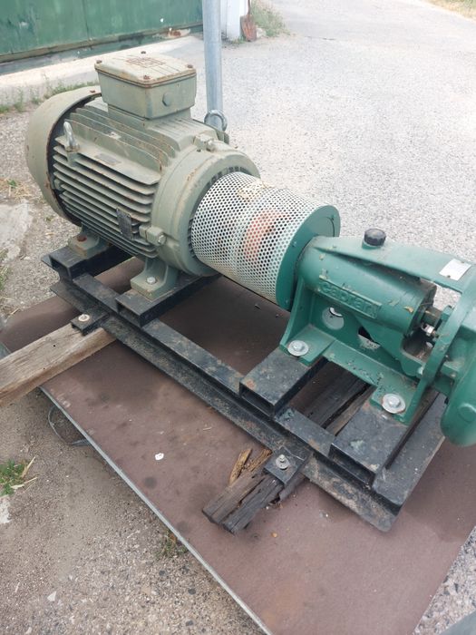 Eletrobomba WEG Caprari