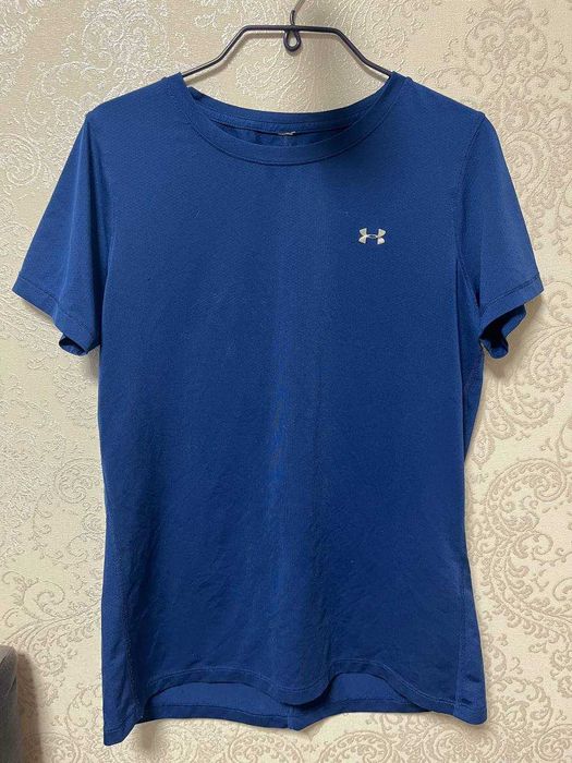 Жіноча спортивна футболка  Under Armour