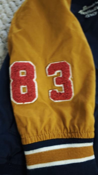 Весняний бомбер на хлопчика 3-4 років