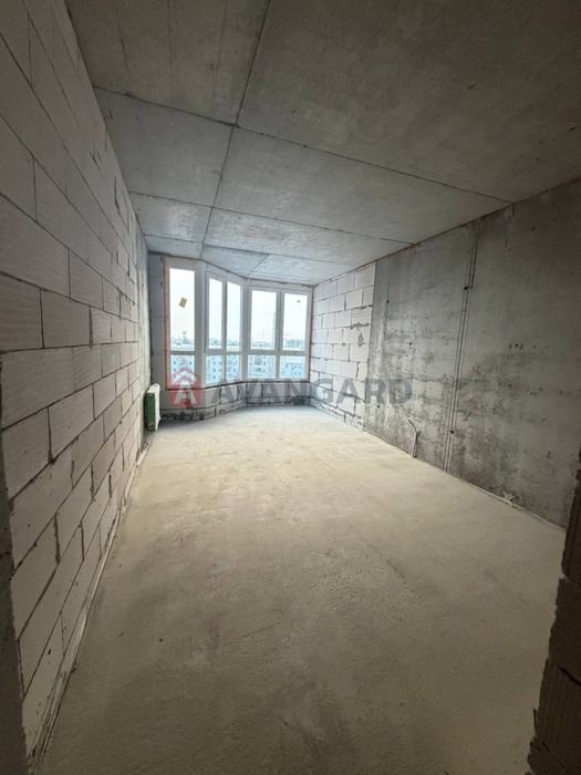 БЕЗ КОМІСІЇ. Продається 3-кімнатна квартира від забудовника.