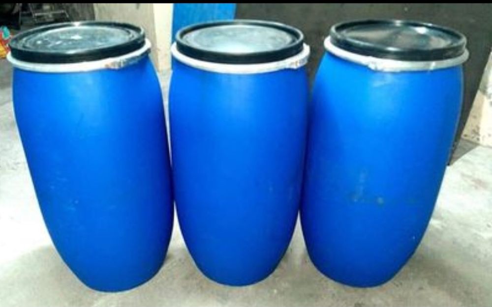 Bidon de plástico 30, 60, 180 e 250L c/tampa, e 220 c/ 2 tampas