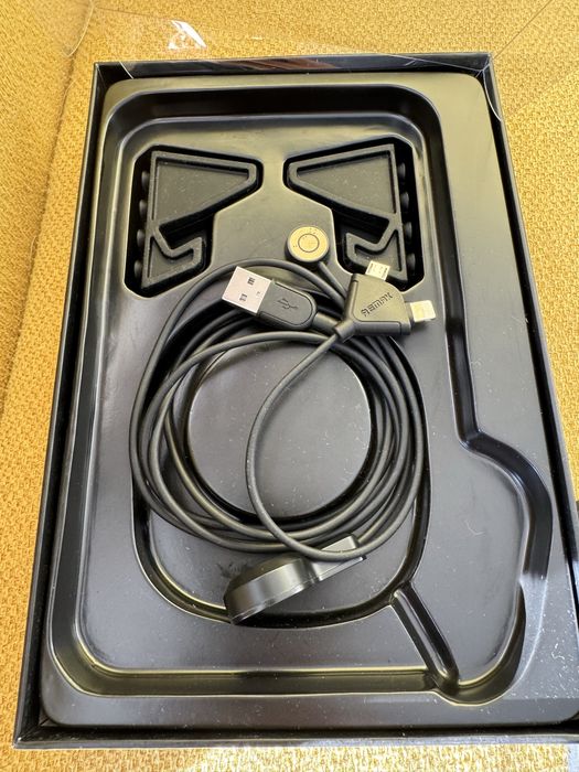 автомобільний тримач-килимок Remax Car Holder RC-CS101