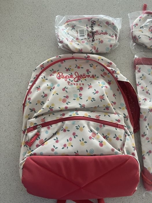 Mochila + estojos + saco PEPE JEANS