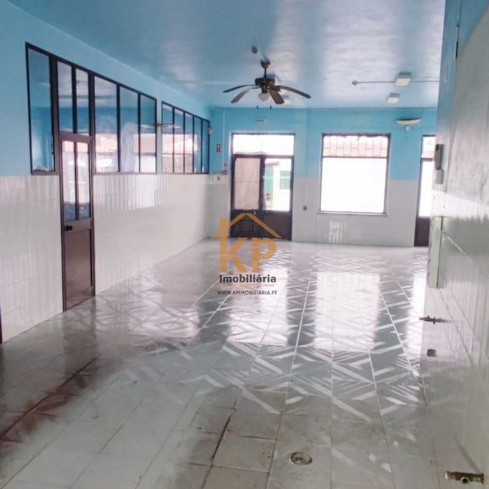 Espaço Comercial para converter em habitação de Sonho