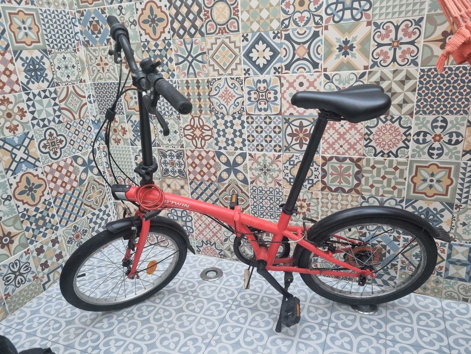 Btwin Tilt 120 Bici Btwin Rossa Tilt 120 Folding Bike 2025 - Main Image