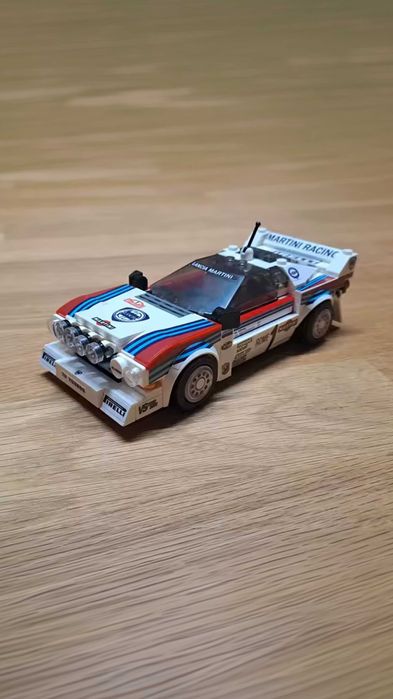 LEGO Compatível - Lancia Rally 037 Martini Racing (Speed Champions)