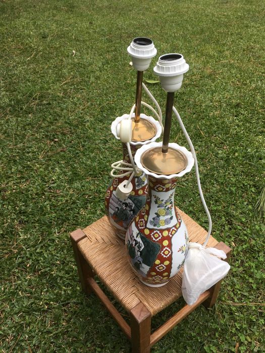 Candeeiros antigos em louça