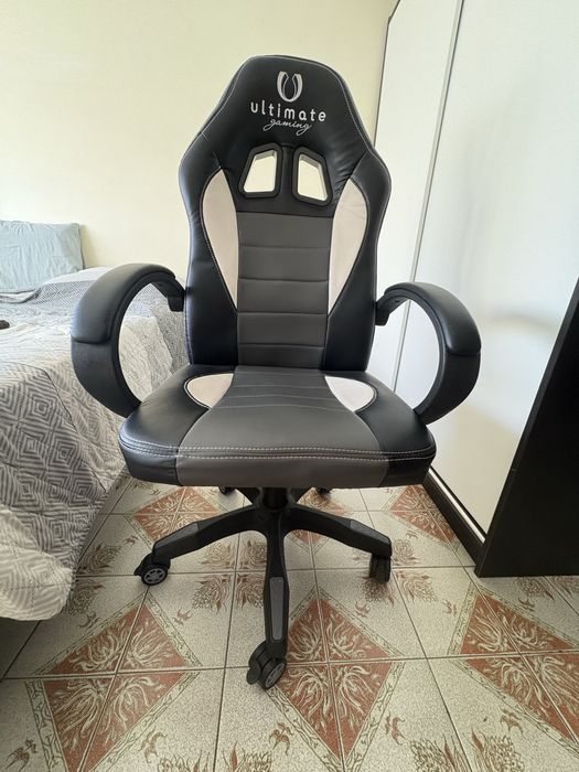 Cadeira Ultimate Gaming