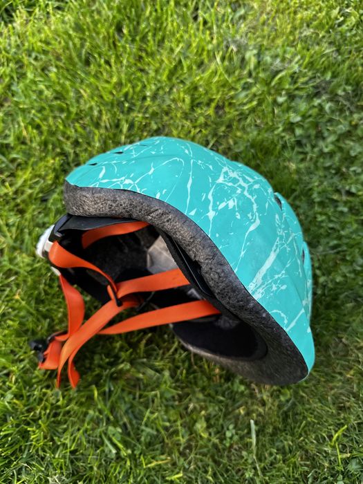 Foteliki Hamax+ kask dla dziewczynki