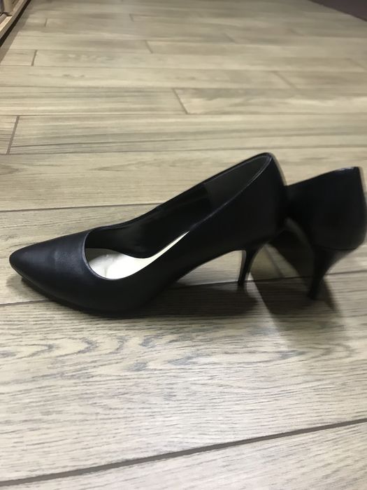 Шкіряні туфлі лодочки