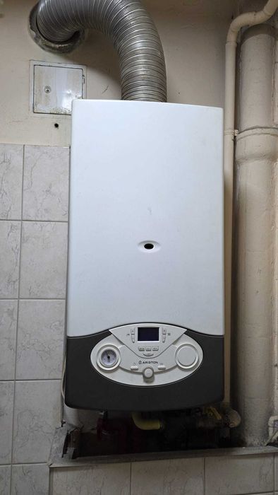Sprzedam piec gazowy ARISTON CLAS EVO CF