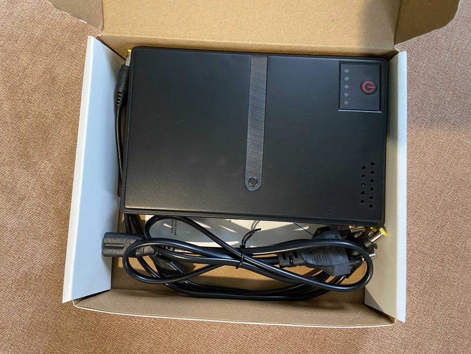 Під ремонт. Джерело безперебійного живлення ДБЖ для роутера. Див. опис