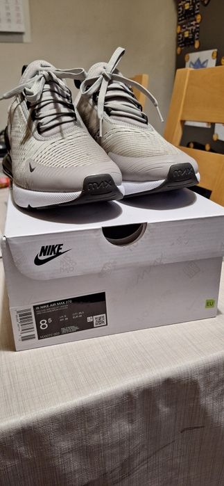 Nike Air Max 270 beżowe 40 — stan jak nowe